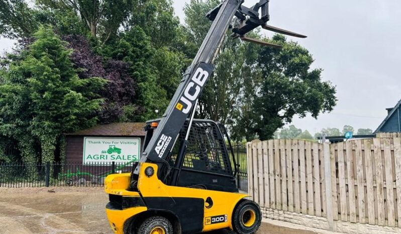 JCB TLT30D 4WD TELETRUCK C/W PALLET TINES *VIDEO* full