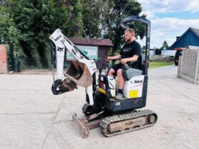 BOBCAT E10 TRACKED EXCAVATOR *YEAR 2018, 3409 HOURS* C/W EXPANDING TRACKS *VIDEO* full