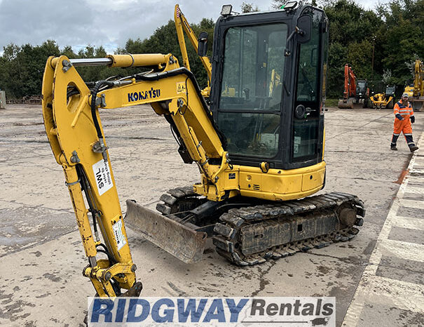 Komatsu PC26 Three Ton Mini digger full