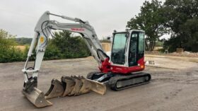 2021 TAKEUCHI TB260