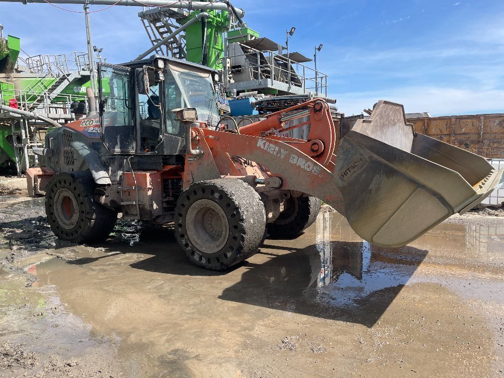 2018 Hitachi ZW220-6 Wheeled Loader For Auction on 2024-09-14