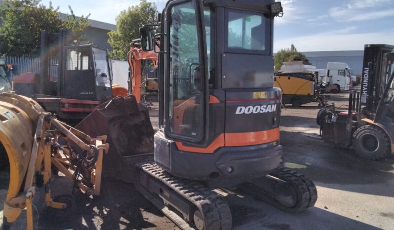 2020 DOOSAN DX27Z-7  For Auction on 2024-10-01 at 08:30 For Auction on 2024-10-01 full