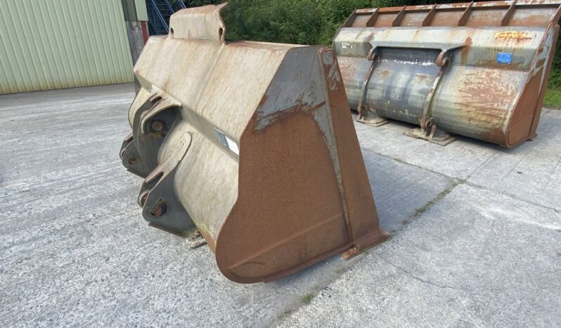 Loader Bucket Suited for L110/L120 G/H, 7024-00432 full