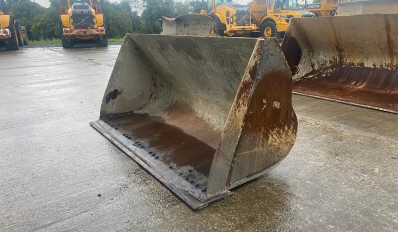 2013  Loader Bucket suited for L110/L120 , 702400310