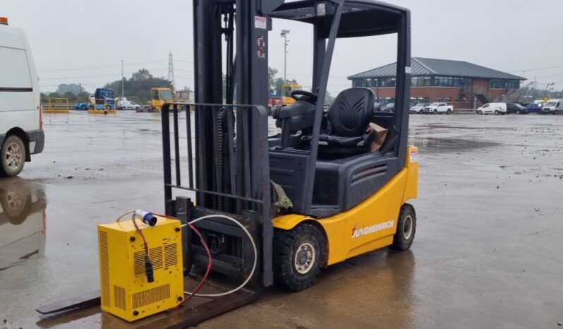 Jungeinrich Electric Forklift, 3 Stage Free Lift Mast, Side Shift, Forks, Charger Forklifts For Auction: Leeds – 23rd, 24th, 25th, 26th October @ 08:00am