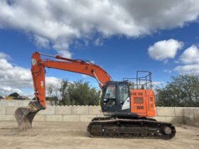 Hitachi ZX225USLC-6