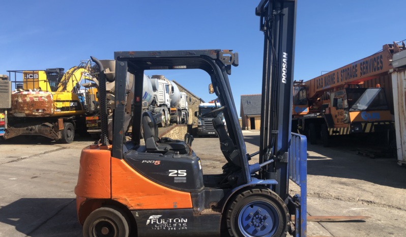 Doosan D25S-5 ,2.5 ton diesel forklift full