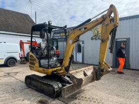 2014 Caterpillar 302.4D Excavator 1Ton  to 3.5 Ton for Sale full