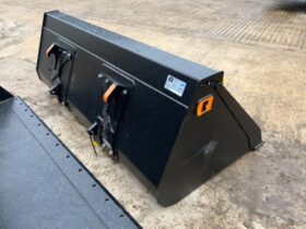 QUICKE GM220 + HEAVY DUTY BUCKET ON EURO BRACKETS 1,295 + VAT full