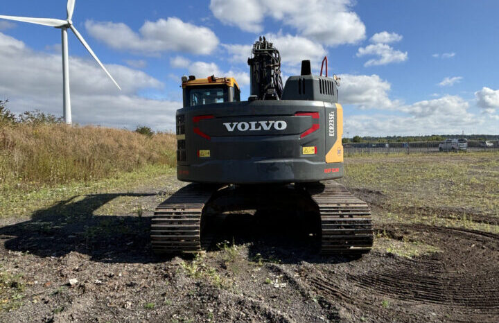 2016 Volvo ECR235EL full