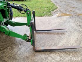 Linkage mounted carriage & pallet forks full