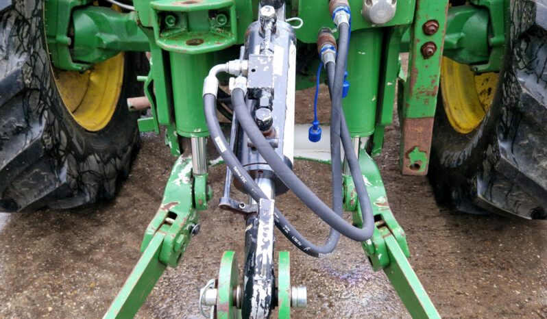 Linkage mounted carriage & pallet forks full