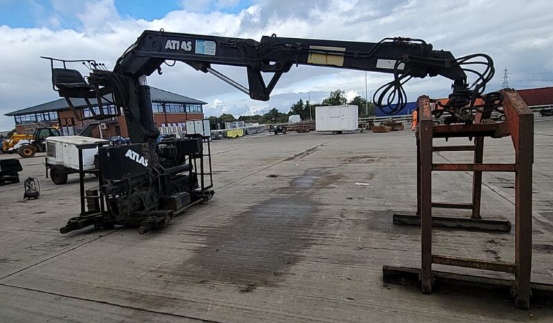 Atlas Hydraulic Loading Crane, Hydraulic Rotating Block Grab Hydraulic Loading Cranes For Auction: Leeds – 23rd, 24th, 25th, 26th October @ 08:00am full