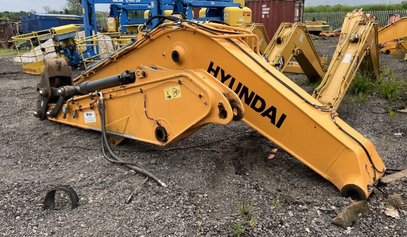 Hyundai BOOM AND DIPPER SUITABLE TO FIT HYUNDAI HX235 full