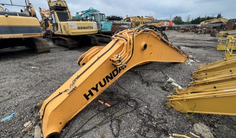 Hyundai BOOM AND DIPPER SUITABLE TO FIT HYUNDAI HX235 full