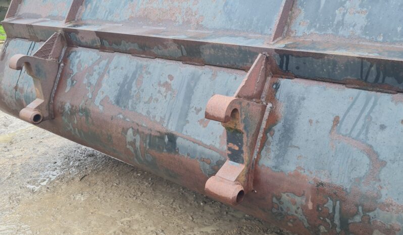 Loader Bucket to suit Tractor full