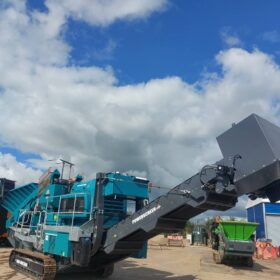 2022 PowerScreen 1000 maxtrak  – 260 Hours full