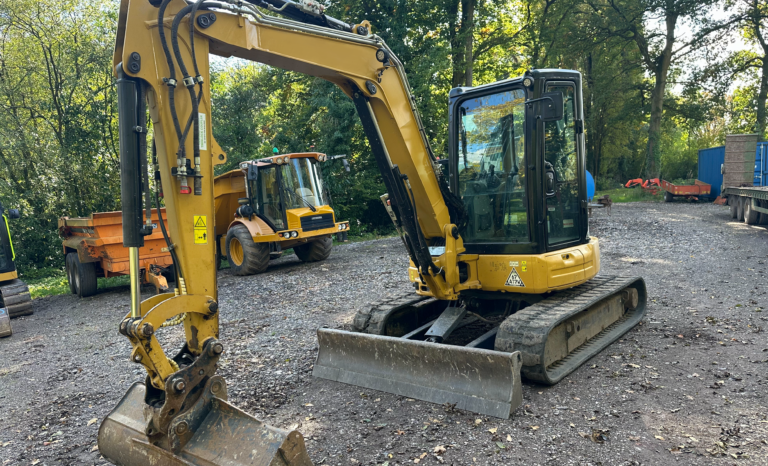 2018 CAT 305E2 CR | Year 2018 | Hours 3,502