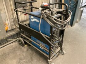 Miller Dynasty 400 Tig Welder 415V For Auction on 2024-11-14 For Auction on 2024-11-14 full