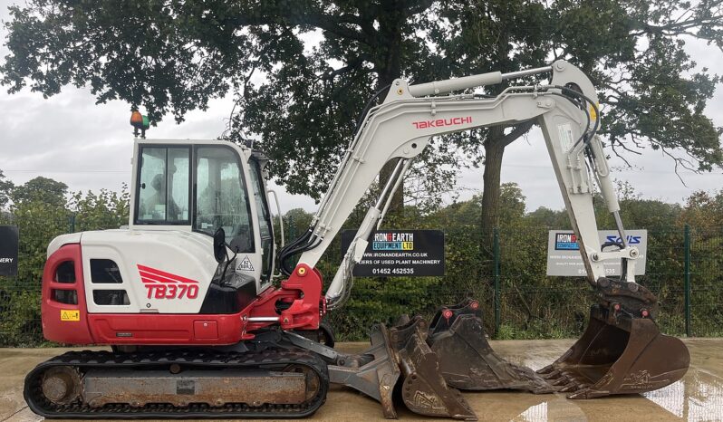 2022 Takeuchi TB370 (U743) full