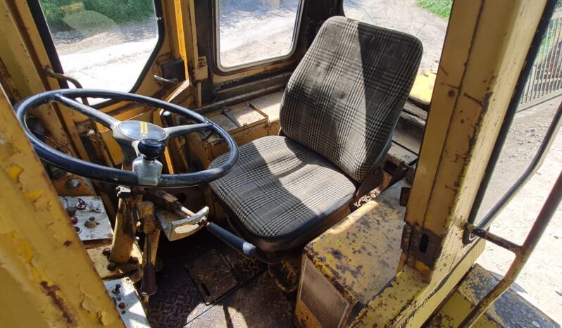 Caterpillar 910 Loading Shovel full