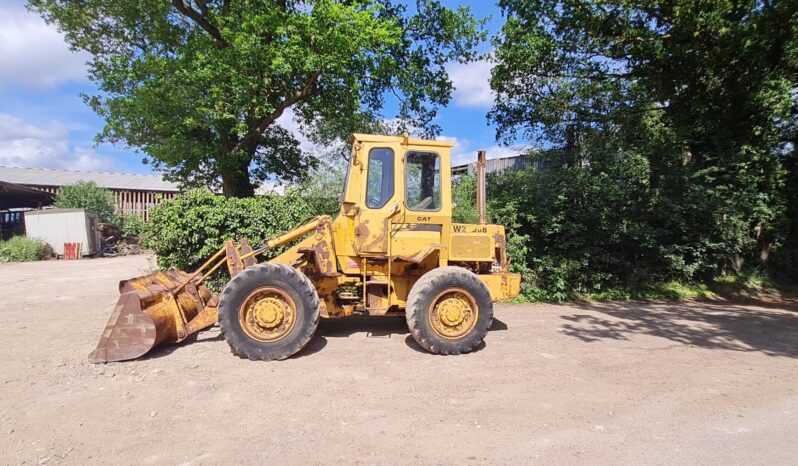 Caterpillar 910 Loading Shovel full