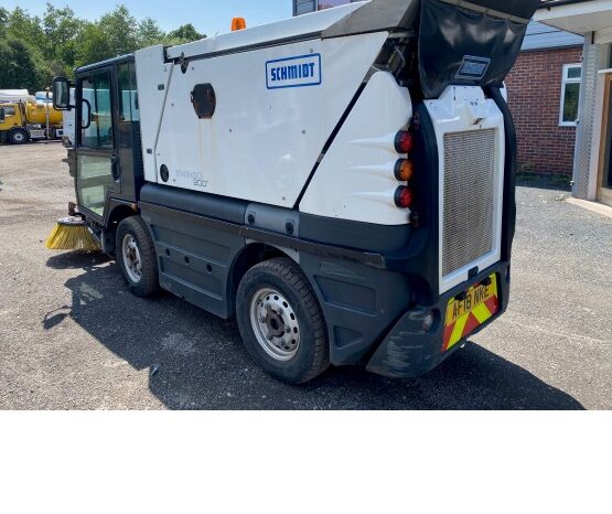 2018 SCHMIDT SWINGO 200+ ROAD SWEEPER in Compact Sweepers full