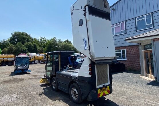 2018 SCHMIDT SWINGO 200+ ROAD SWEEPER in Compact Sweepers full