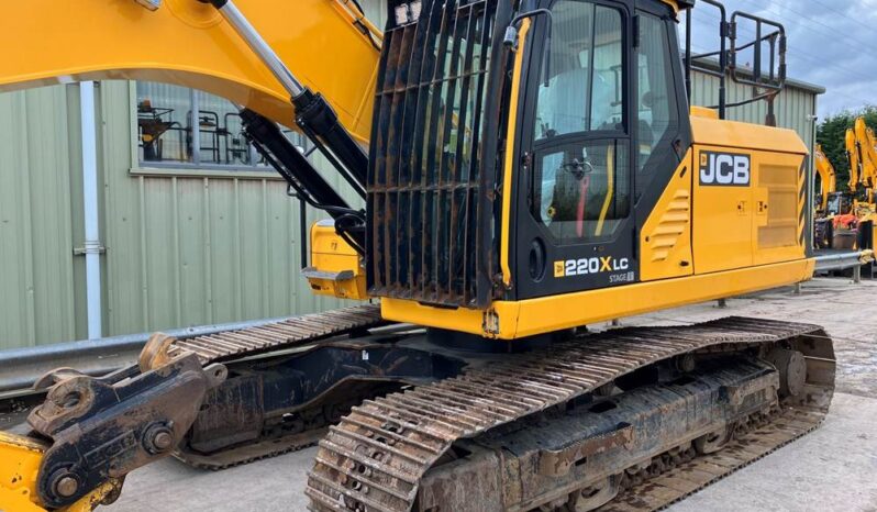 2021 JCB 220 X Series