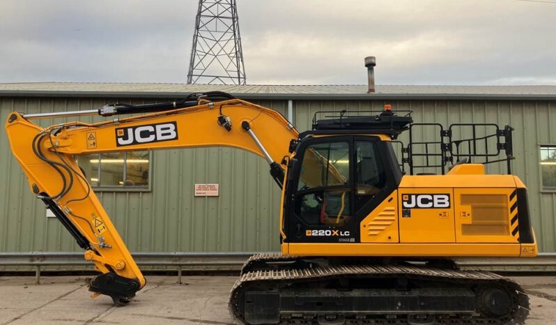 2023 JCB 220X