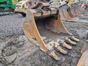 2022 Volvo EC380EL Excavator For Auction on 2024-11-02 full