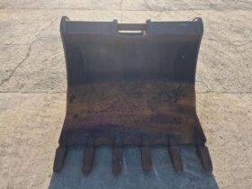 5ft Miller Scoop Toothed Digging Bucket – 80mm Pins For Auction on 2024-11-09 full