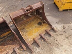 Miller Scoop 4ft Digging Bucket – 65mm Pins For Auction on 2024-11-09 full