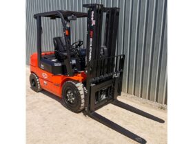 EP EFL302 Electric Forklift (N11) full