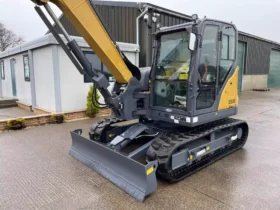 XCMG XE80 9.5 ton Excavator full