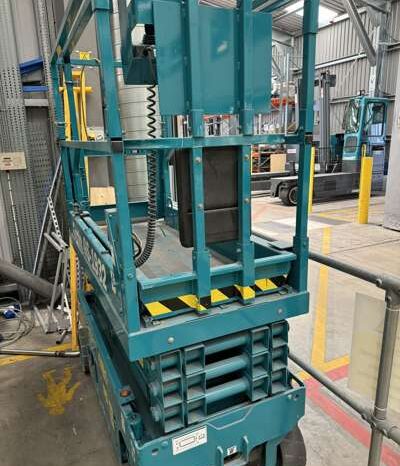 Genie GS-1932 Electric Scissor Lift For Auction on 2024-11-15 For Auction on 2024-11-15 full