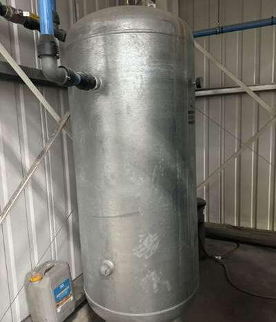 2017 Atlas Copco GA37VSD+FF Screw Compressor and 2000l Vertical Receiver Tank For Auction on 2024-11-15 For Auction on 2024-11-15 full