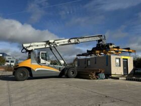 2020 Liebherr LRS 545 45,000kg Capacity Tele Handling Reach Stacker Complete with a 6000-8000kg Fully Adjustable Multi Beam Lifting Frame For Auction on 2024-11-15 For Auction on 2024-11-15 full