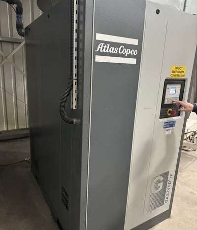 2017 Atlas Copco GA37VSD+FF Screw Compressor and 2000l Vertical Receiver Tank For Auction on 2024-11-15 For Auction on 2024-11-15 full