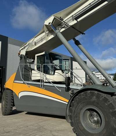 2020 Liebherr LRS 545 45,000kg Capacity Tele Handling Reach Stacker Complete with a 6000-8000kg Fully Adjustable Multi Beam Lifting Frame For Auction on 2024-11-15 For Auction on 2024-11-15 full