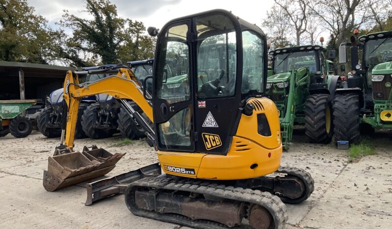 JCB 8025 ZTS full