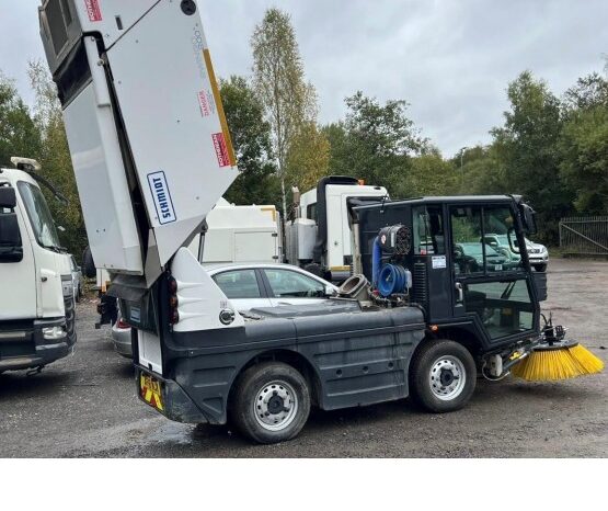 2018 SCHMIDT SWINGO ROAD SWEEPER in Compact Sweepers full