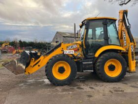 2021 JCB 4CX Sitemaster Pro