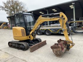 CAT 302.7D CR full