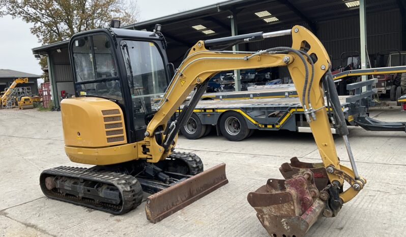 CAT 302.7D CR full