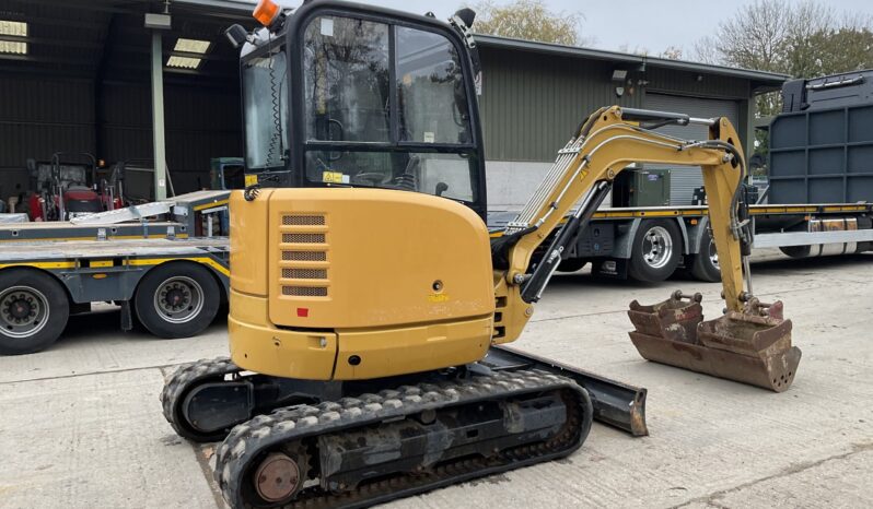 CAT 302.7D CR full