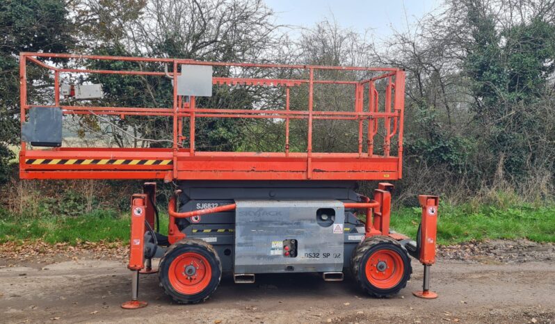 Skyjack SJ6832 TR Scissor Lift full