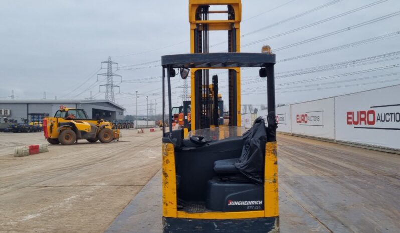 Jungheinrich Electric Reach Forklift, 3 Stage Free Lift Mast, Forks, Charger Forklifts For Auction: Leeds -27th, 28th, 29th, 30th November 24 @ 8:00am full