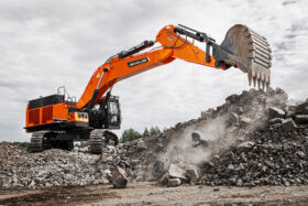 New Develon DX800LC-7 Tracked Excavators