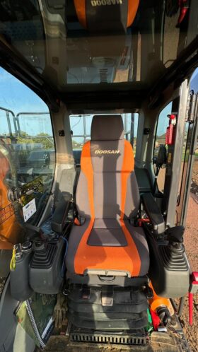 Used 2021 Doosan DX140 LC-5 Tracked Excavators full